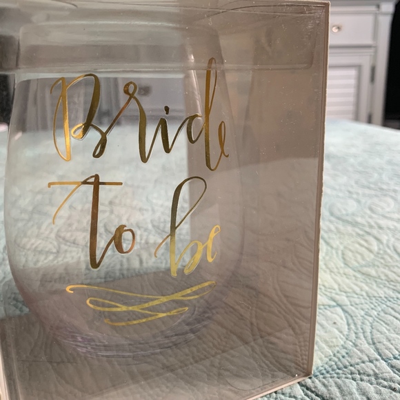 Slant Jumbo Stemless Wine Glass - Bride to be - Picture 4 of 8